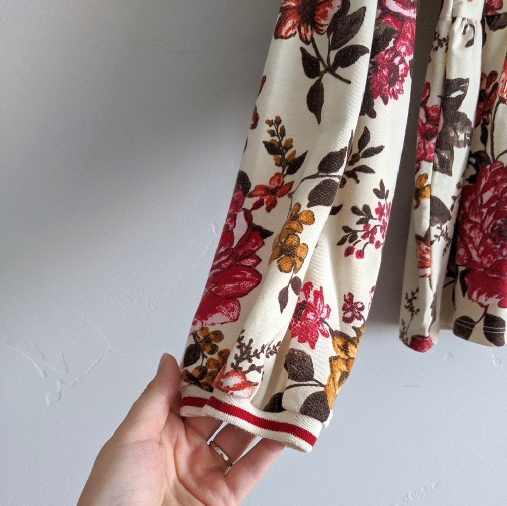 🆕🌿FLORAL TOP🌿 - Picture 4 of 7